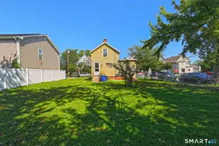 224 Blohm St, West Haven, CT 06516 - Photo 15