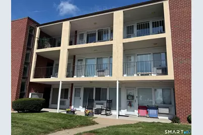 255 West Walk #255, West Haven, CT 06516 - Photo 3