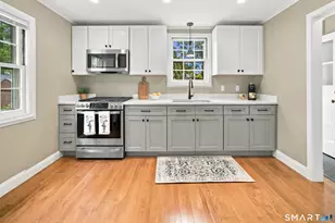 110 Clifton Ave, West Hartford, CT 06107 - Photo 15