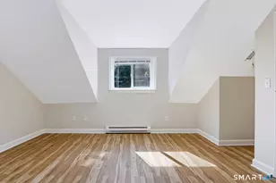 241 Boston Post Rd, East Lyme, CT 06333 - Photo 21