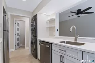 241 Boston Post Rd, East Lyme, CT 06333 - Photo 13