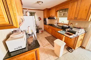 45 Kasper Cir, Stratford, CT 06614 - Photo 5