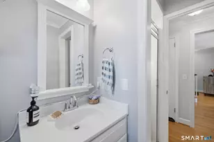 70 Fennbrook Rd, West Hartford, CT 06119 - Photo 15
