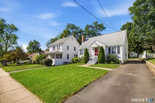 70 Fennbrook Rd, West Hartford, CT 06119 - Photo 31