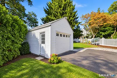 70 Fennbrook Road, West Hartford, CT 06119 - Photo 29