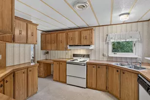 60 Colchester Cmns, Colchester, CT 06415 - Photo 13