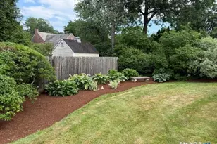 28 Colony Rd, West Hartford, CT 06117 - Photo 5