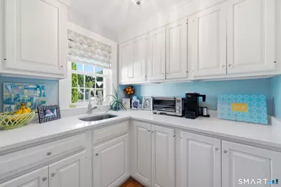 28 Colony Road, West Hartford, CT 06117 - Photo 11