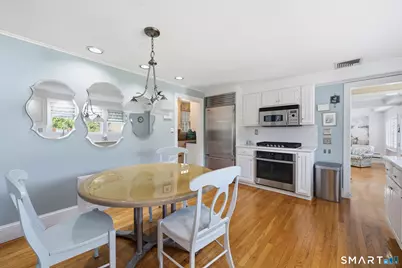 28 Colony Road, West Hartford, CT 06117 - Photo 9