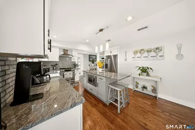 3 Marshall Lane, Ansonia, CT 06401 - Photo 5