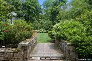 21 Hampton Ln, New Canaan, CT 06840 - Photo 35
