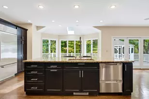 1 Mountaincrest Dr, Cheshire, CT 06410 - Photo 9