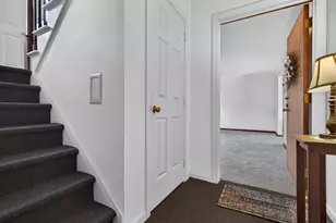 42 Founders Village, Clinton, CT 06413 - Photo 9
