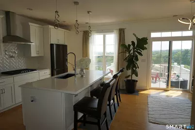127 Brentwood Circle #127, Danbury, CT 06810 - Photo 5