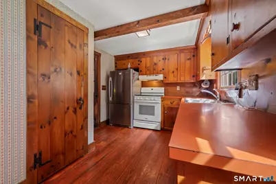8 County Road, Stafford, CT 06076 - Photo 5