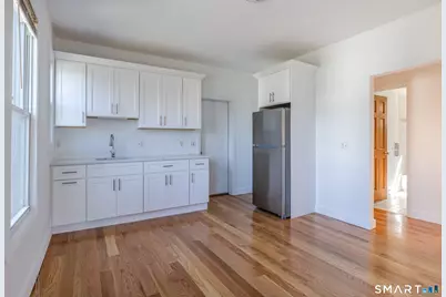74 Harbor Avenue #2nd floor, Bridgeport, CT 06605 - Photo 7