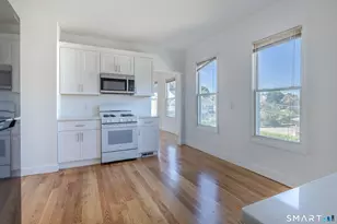 74 Harbor Ave, Bridgeport, CT 06605 - Photo 9