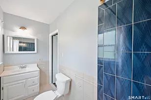 25 Maple Ave, Wallingford, CT 06492 - Photo 9