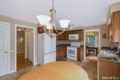 2014 Shepard Avenue, Hamden, CT 06518 - Photo 5