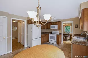 2014 Shepard Ave, Hamden, CT 06518 - Photo 5