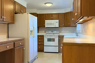 17-19 Wallace Rd, Branford, CT 06405 - Photo 9