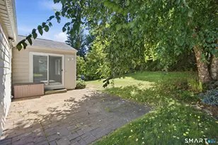 709 Bunker Hill Ave, Waterbury, CT 06708 - Photo 7