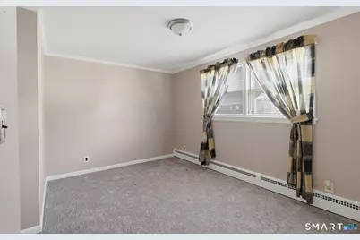 709 Bunker Hill Avenue, Waterbury, CT 06708 - Photo 21