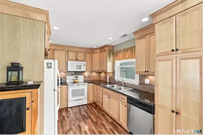 66 South Ridgeland Road, Wallingford, CT 06492 - Photo 11