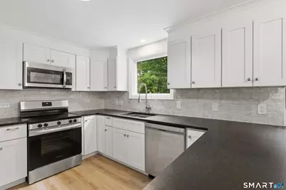 149 Lakeside Boulevard East, Waterbury, CT 06708 - Photo 9