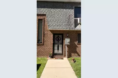 122 Sutton Place #122, Bloomfield, CT 06002 - Photo 1