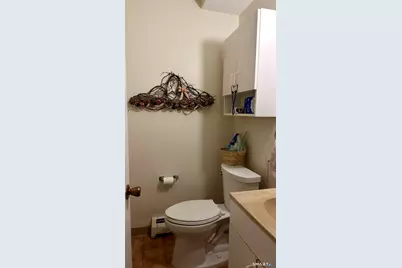 122 Sutton Place #122, Bloomfield, CT 06002 - Photo 7