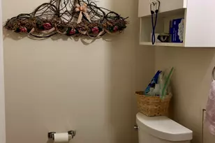 122 Sutton Pl, Bloomfield, CT 06002 - Photo 7