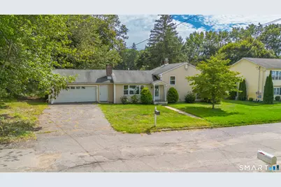 82 Sande Avenue, Waterbury, CT 06710 - Photo 5