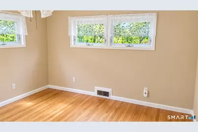 5 Hill Street, Branford, CT 06405 - Photo 13