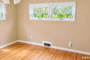 5 Hill St, Branford, CT 06405 - Photo 13
