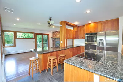 2 Metacomet Drive, East Granby, CT 06026 - Photo 13
