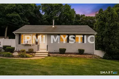 90 Nantucket Drive, Groton, CT 06355 - Photo 1