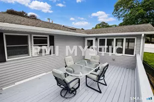 90 Nantucket Dr, Groton, CT 06355 - Photo 7