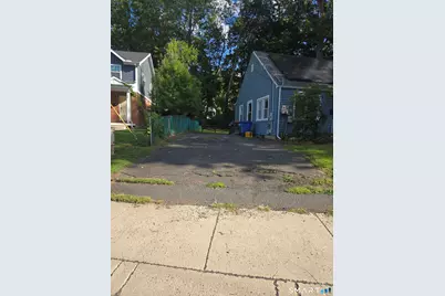 15 Broadvale Road, Meriden, CT 06450 - Photo 9