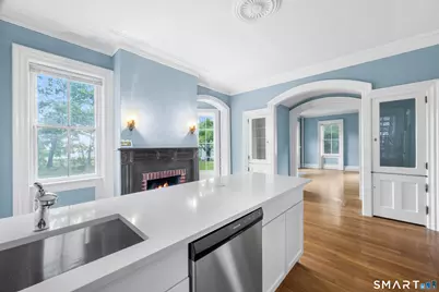 161 Broadway #1, Norwich, CT 06360 - Photo 5
