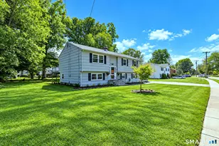 190 Baxter Ln, Milford, CT 06460 - Photo 3