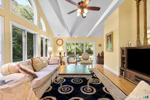 25 Wagon Hill Ln, Avon, CT 06001 - Photo 15