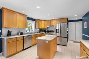 25 Wagon Hill Ln, Avon, CT 06001 - Photo 25