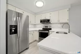 18 Heritage Woods, Wallingford, CT 06492 - Photo 9