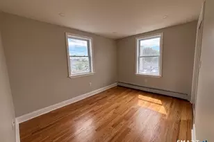 219 Adams St, Bridgeport, CT 06607 - Photo 25