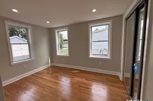219 Adams St, Bridgeport, CT 06607 - Photo 13