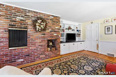 22 Chestnut Hill Road, Simsbury, CT 06092 - Photo 17