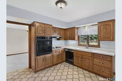 38 Rose Lane, Groton, CT 06340 - Photo 9