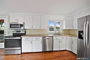 47 Maple Ave, Old Saybrook, CT 06475 - Photo 9
