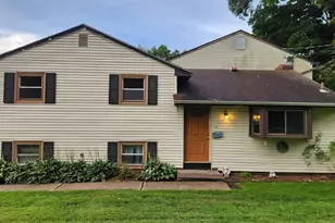 18 Allen Ct, Meriden, CT 06451 - Photo 1
